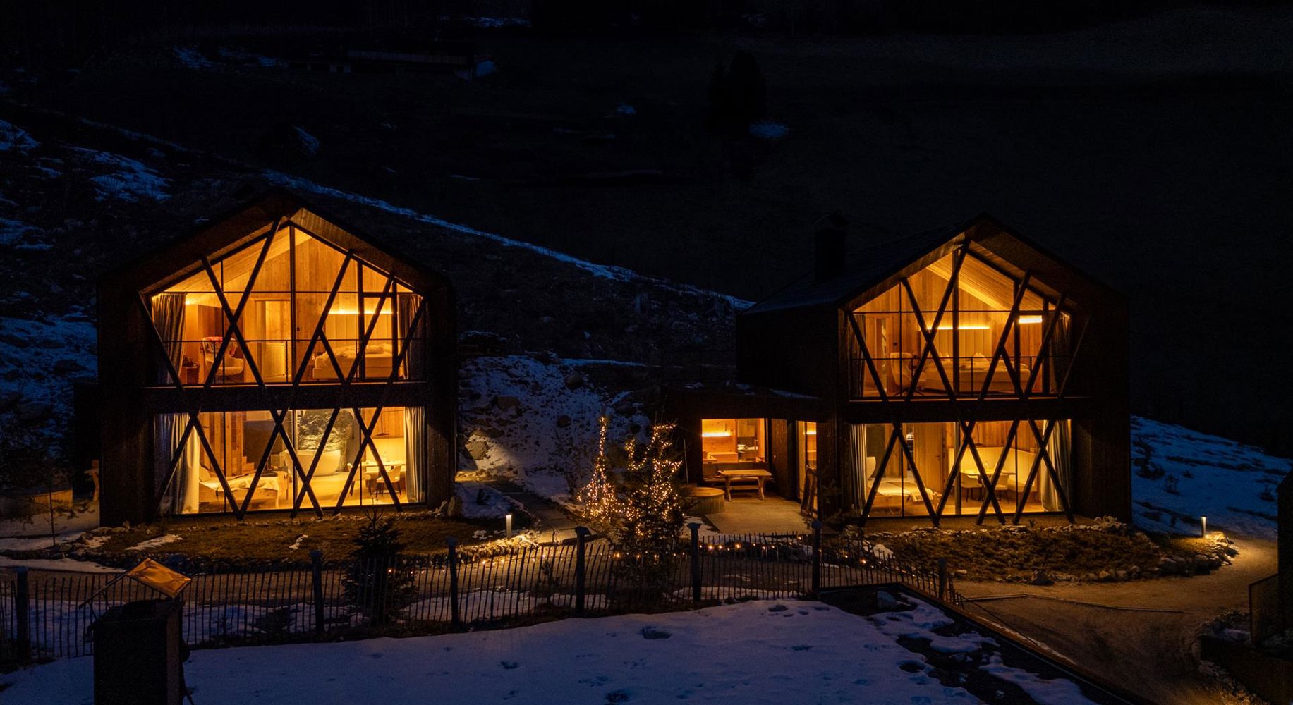 amus-by-tomislavvukosav-3